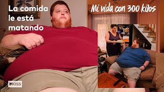 Más de 300 kilos y su madre le demuestra su cariño dándole comida. | Mi vida con 300 kilos by DKISS España 9,476 views 2 months ago 4 minutes, 55 seconds