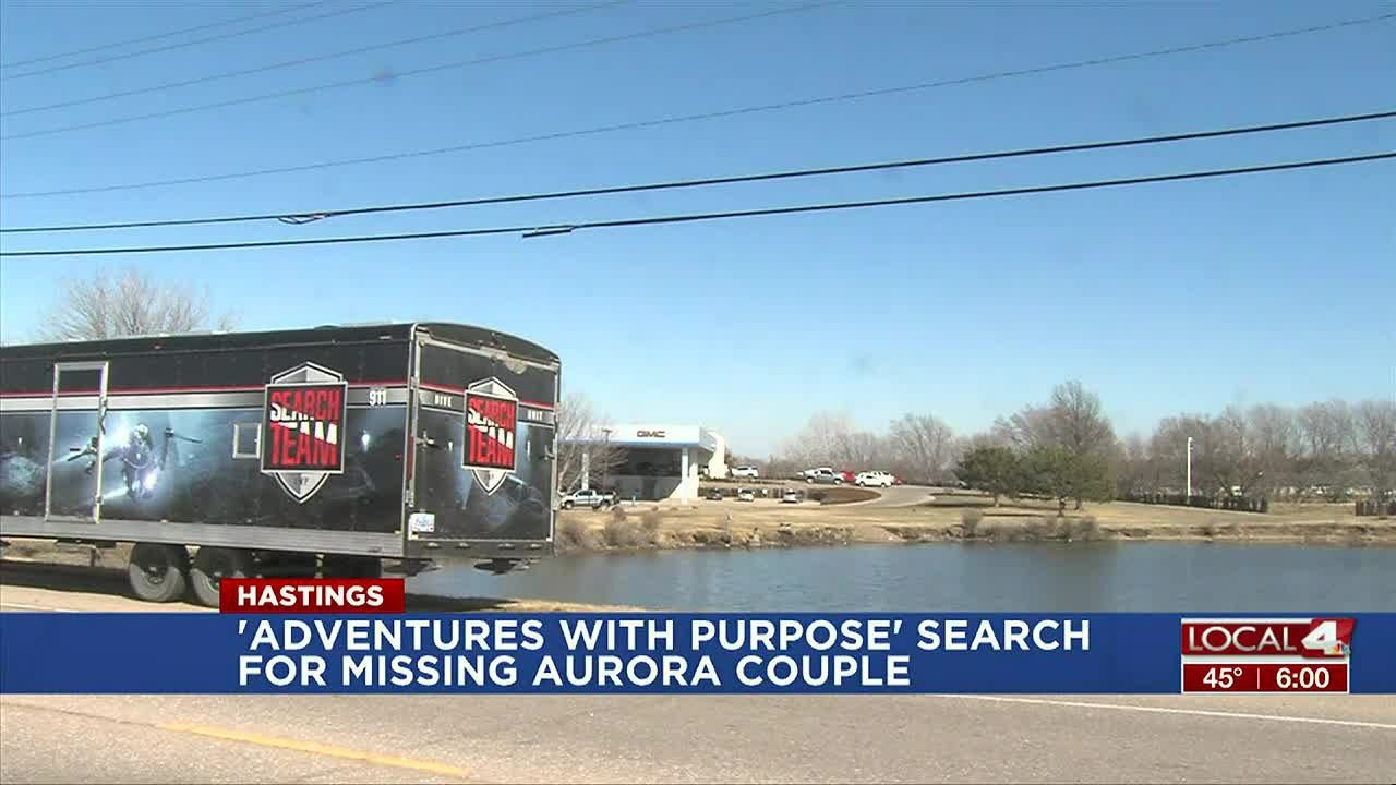 Dive team assists in searching for missing Aurora couple - YouTube