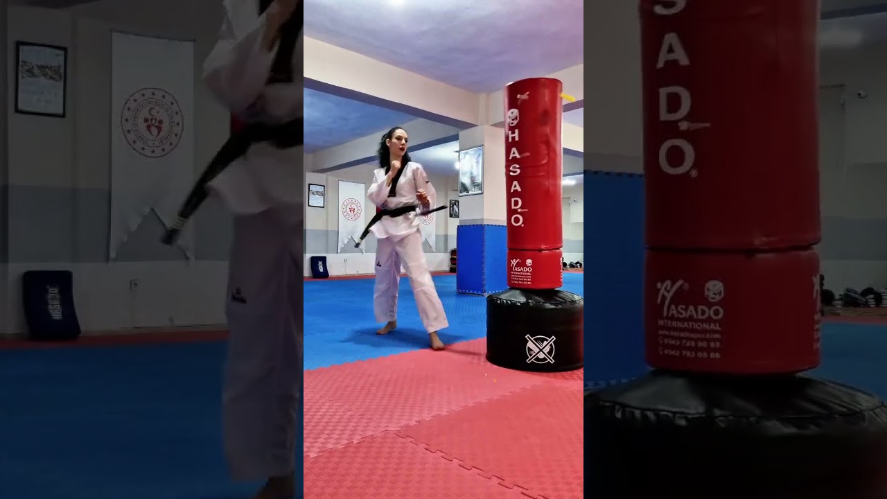 Popping Balloons With Tkd Kicks👊🏼🔥🥋 