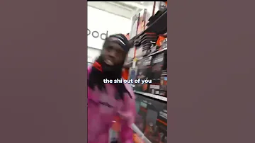 Kai Cenat SWUNG On His Cameraman 