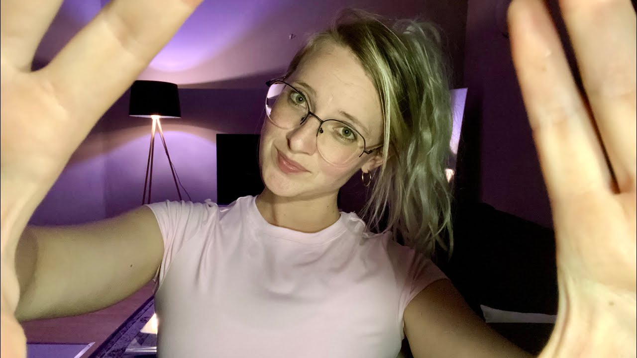 ASMR mouth sounds & hand sounds in Afrikaans 🇿🇦 