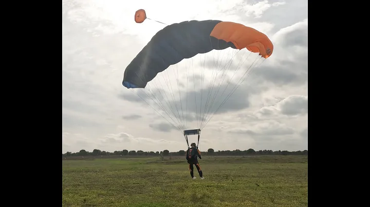 Tim landing his #parachute after #skydiving on his #affcourse #skydive with www.learnskydiving.com