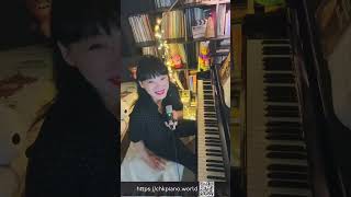live prof concert pianist