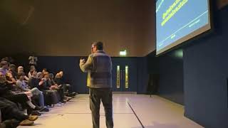 Finishing my talk at CURIO 06