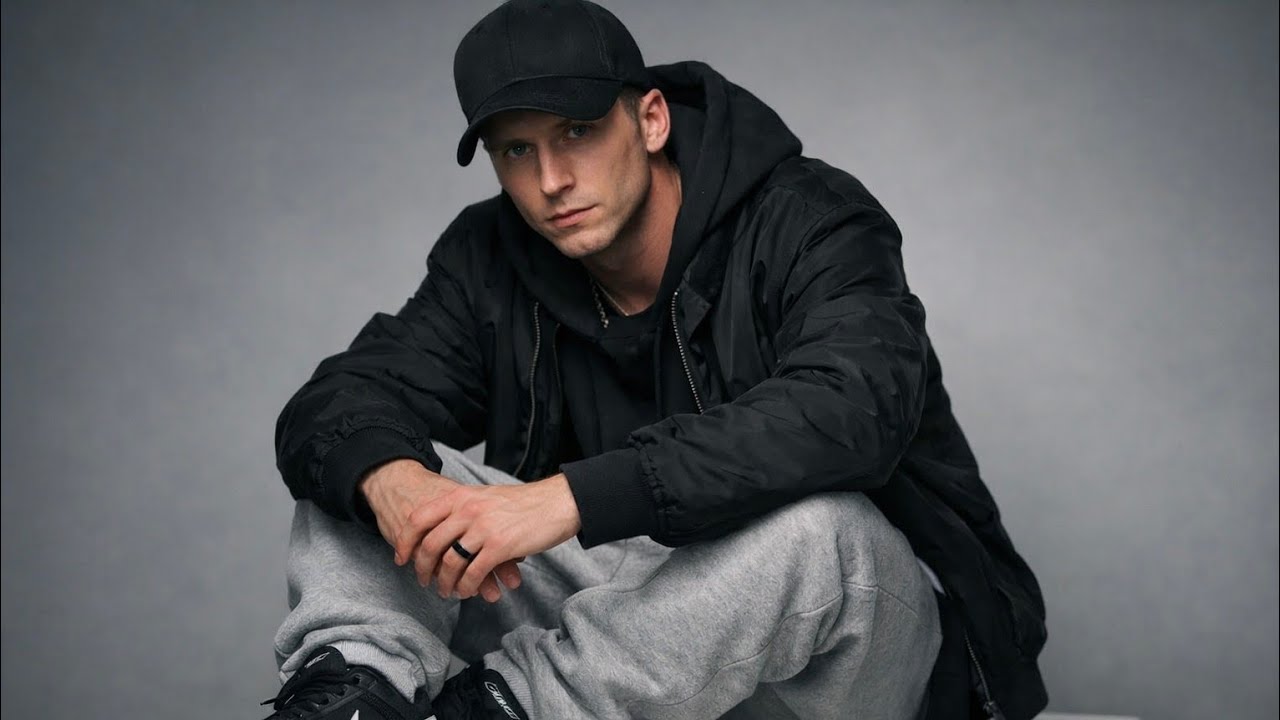 NF – Last Echoes | Lyrics Video 