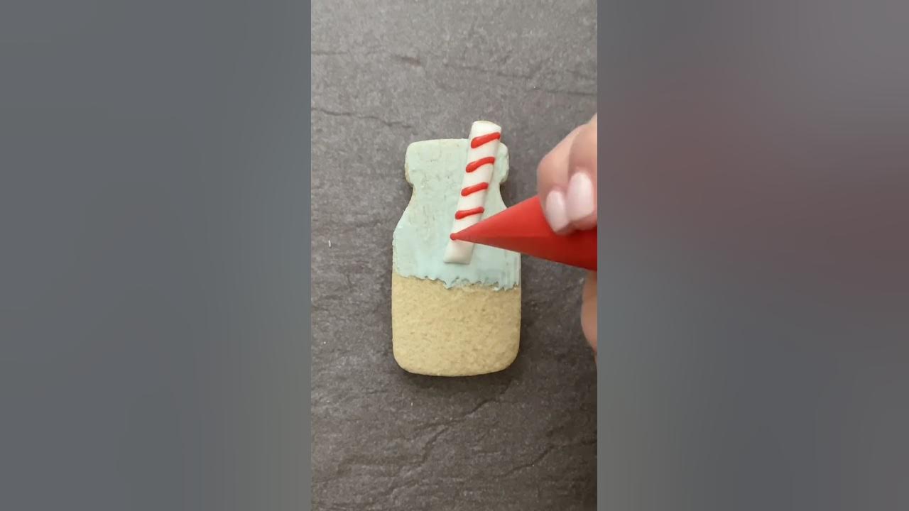 🥛#shorts #food #cookies #baking #cookiedecorating #diy #cookievideo #christmas #santa