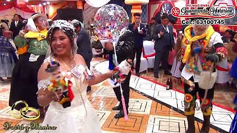 David y Monica en su enlace matrimonial  (tunantada)