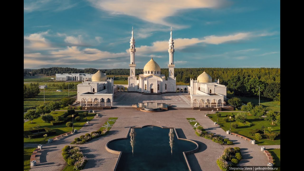 Булгар фото. Великий Болгар Татарстан. Великий Булгар Казань. Белая мечеть Болгар Татарстан. Казань белая мечеть в Булгаре.