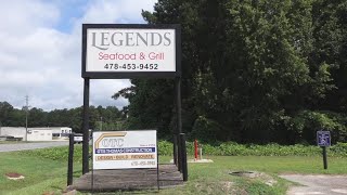 Milledgeville couple opens seafood bar and grill