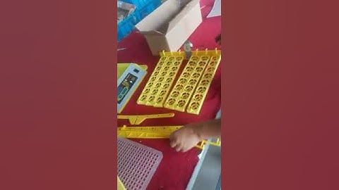 how to install an egg tray for 96 chicken egg incubator