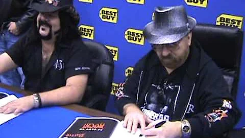DIMEBAG DARRELL'S DAD (JERRY )AND VINNIE PAUL AT B...