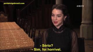 Adelaide Kane Fala Sobre Cena De Estupro Em Reign