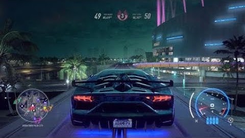 Need for Speed™ Heat: To escape police, jump onto stuff