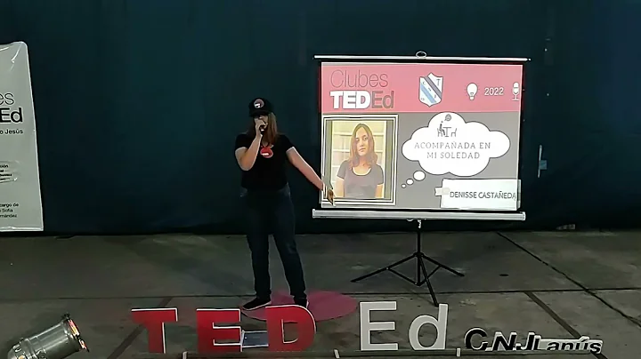 CHARLA DENISSE CASTAEDA