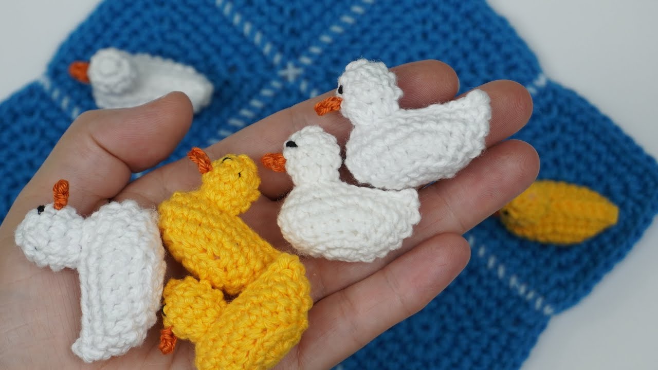 PATITOS  DE GANCHILLO PARA EL TRES EN RAYA