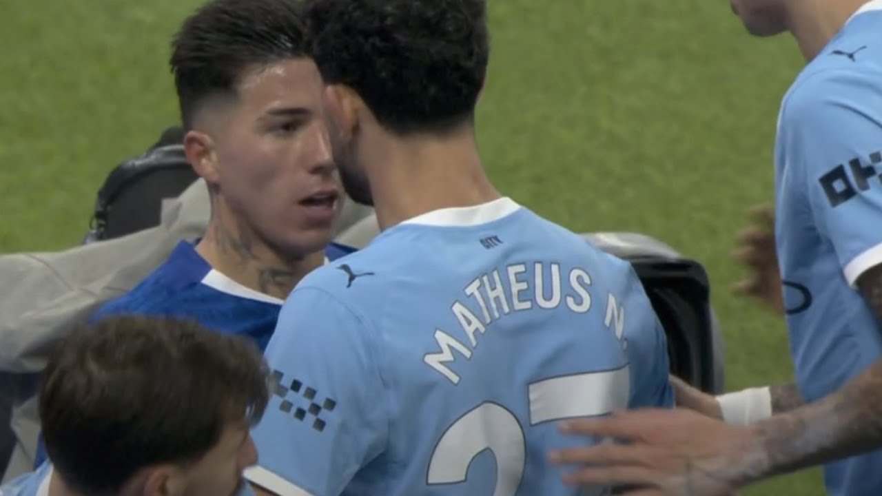 Matheus Nunes clashes with Enzo Fernández for Liam Delap foul Khusanov vs Manchester City vs Chelsea