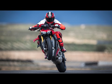 2025 Ducati Streetfighter V4 S – Ultimate Naked Superbike Review & Track Test