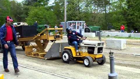 pulling with the cub cadet 128 part 1