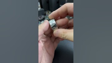 This fidget ring is made of stainless steel and long lasting. #fidget #adhd #fidgettoy #fidgeting