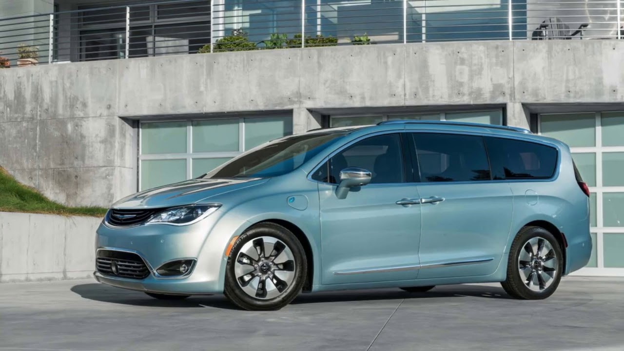 2018 Chrysler Pacifica Hybrid Combines Remarkable Electric Range With