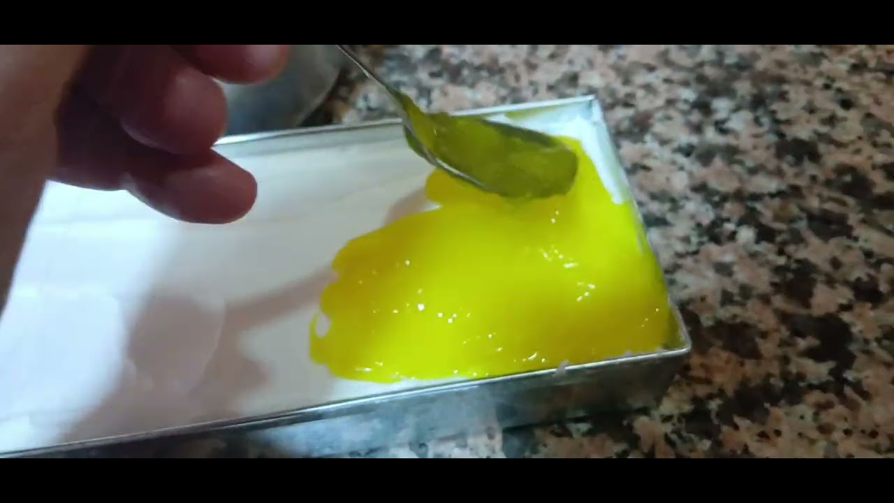 تحلية باليمون منعشة في الموول الاسطوري 