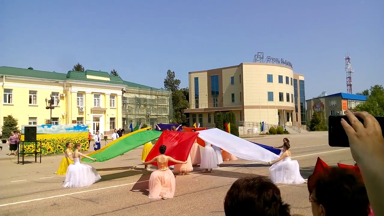 Семицветик ансамбль Танцевальный рай ст Северская - YouTube