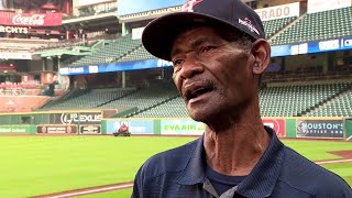 After 46 years, Astros groundskeeper says he's retiring