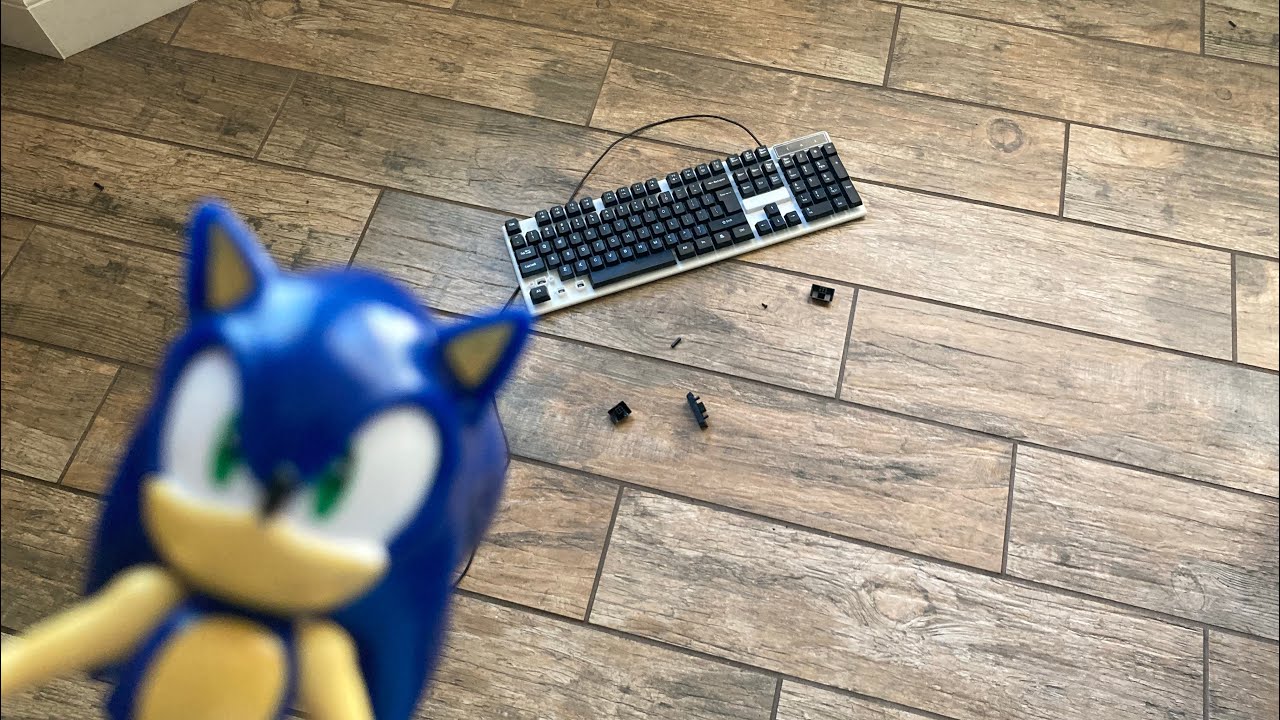 sonic crash, the keyboard explode - YouTube