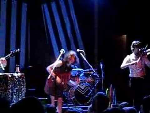 St. Vincent (Annie Clark) live @ Bowery Ballroom, ...