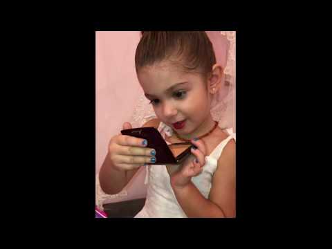 HOW TO: Best Makeup Tutorial by toddler!!