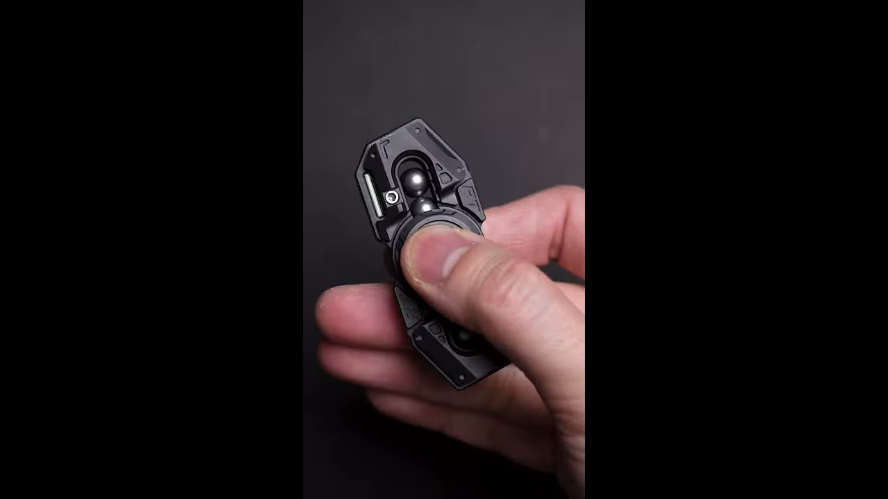 Mackie RT spinner ステンレス製ハンドスピナー Mackie RT Fidget Spinner - YouTube