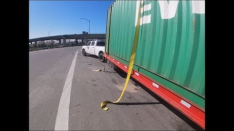 ** How To Strap Down A 45ft Container Onto A 40ft Gooseneck Trailer **