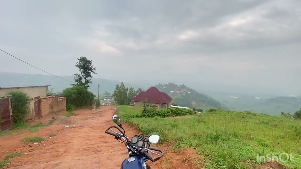 Ikibanza gihindutse ku ruyenzi & Bishenyi mpamagara nyikugezeho kuri +250785446766