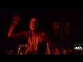 Katy B bouwt een feestje in zwoele KluB C