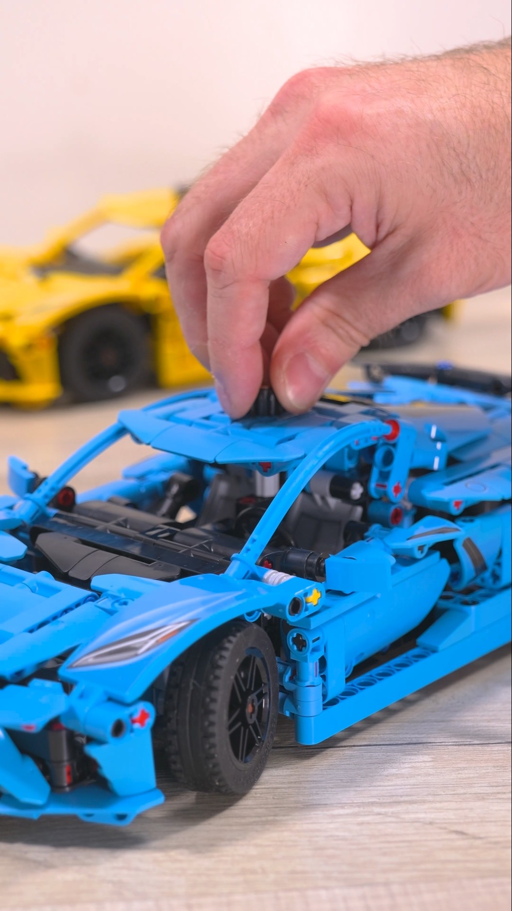 LEGO 42217 Functions p.1 | LEGO Chevrolet Corvette Stingray Blue
