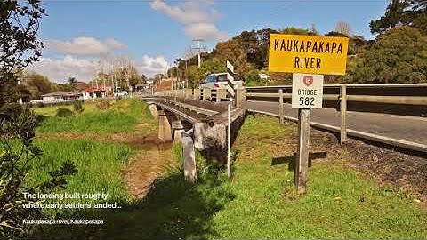 Two sides of the fence - Film montage