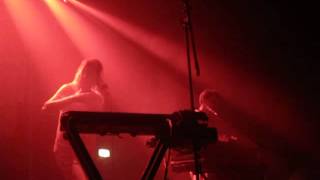 Liars - Mess On A Mission (Live @ Village Underground, London, 01/11/14)