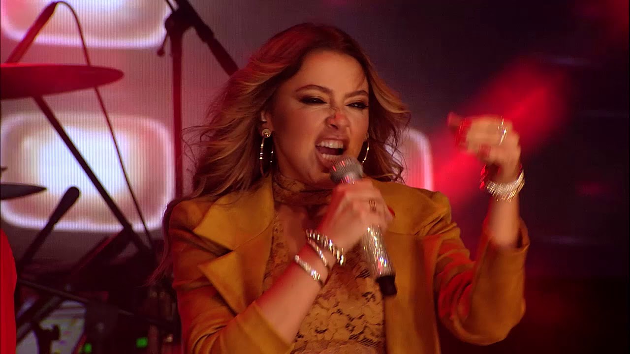 Adanalılar Hadise Konseriyle Coştu