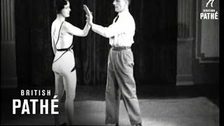 Self-Defence - Hints By Dorothy Darke & Arthur Owen (1931)