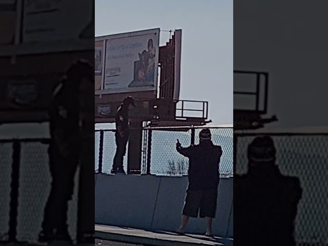 I Love You Bro’: Dad Spots Young Man About to Jump Off I-15 Bridge class=