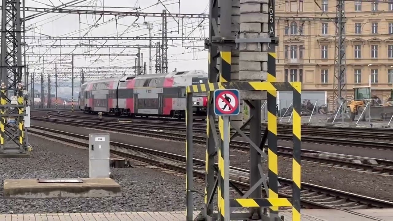 Vlaky Praha Hlavní nádraží #vlaky #vlak #train #trainspotting #viral #youtubevideo #youtuber 
