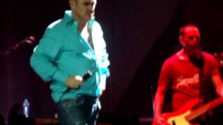 Morrissey - Sorry Doesn&#39;t Help (Live in B1, Moscow)