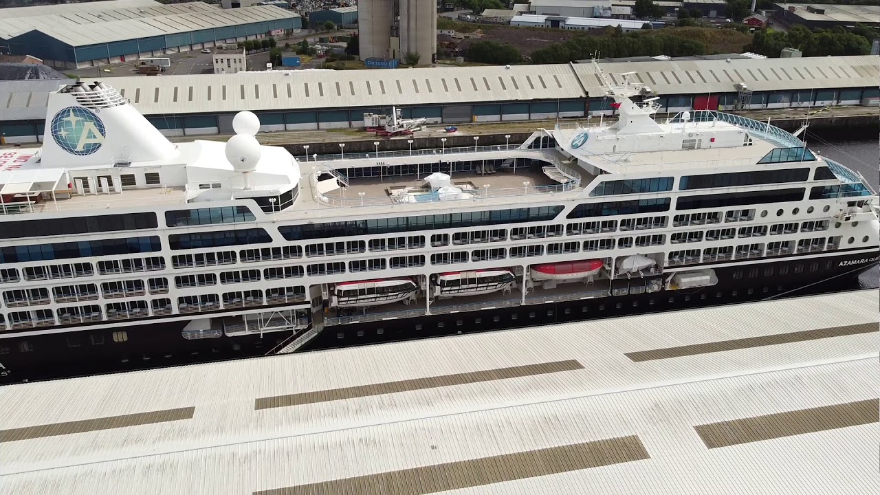 cruise ships in glasgow docks