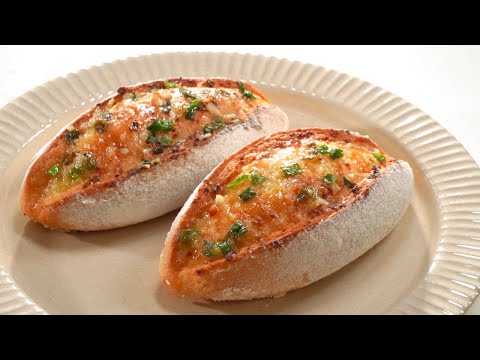 !     . Homemade Garlic Butter Bread