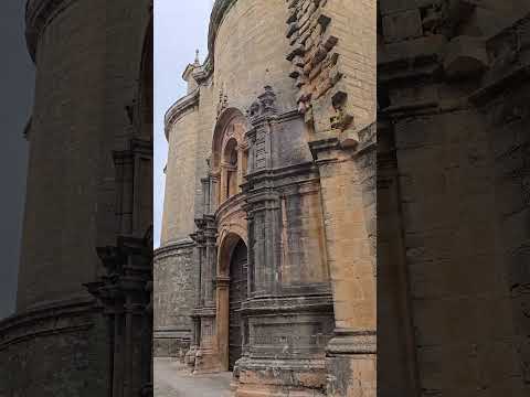 كنيسة سانتا ماريا لا مايور في روندا مقاطعة مالقة في موقع المسجد الرئيسي السابق للمدينة Travel