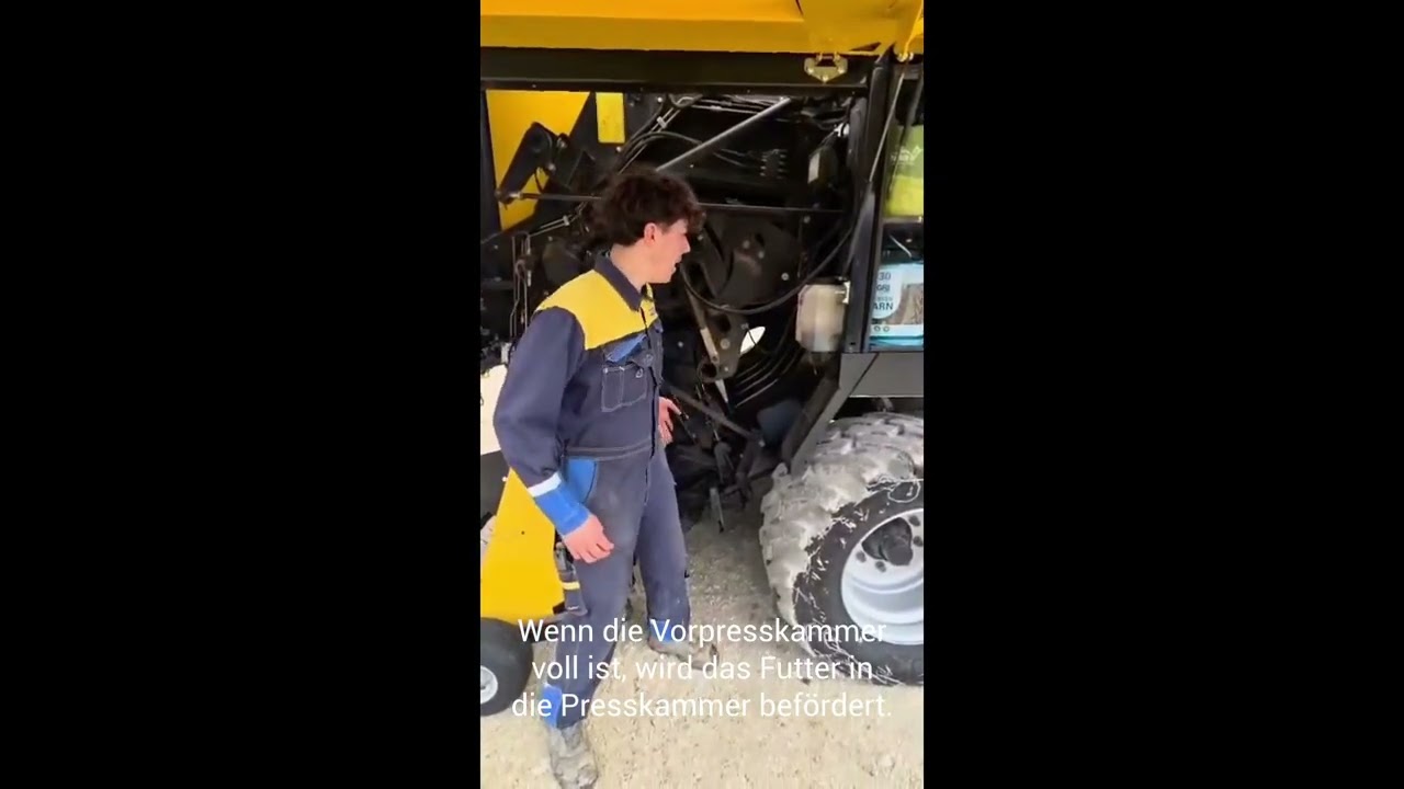 Die New Holland BB9070 Crop Cutter ist eine super Maschine