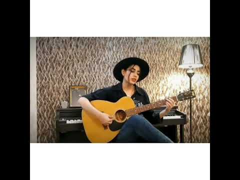اجرای زنده و استثنایی آهنگ بوسیدمش در جاده های مرده بی روح شاهین نجفی توسط مهسا