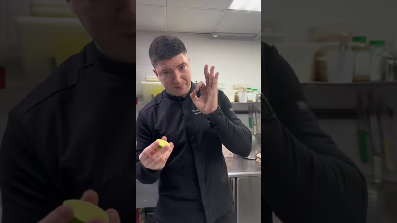 🥑 СОУС ГУАКАМОЛЕ 🥑 ✅Авокадо 2 крупных ✅Сок половины лайма ✅Кинза 1 пучок ✅1/3