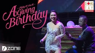 Phương Vy làm cả khán phòng bất ngờ khi hát 60 năm cuộc đời phiên bản tiếng Anh trong Đêm Cảm Ơn