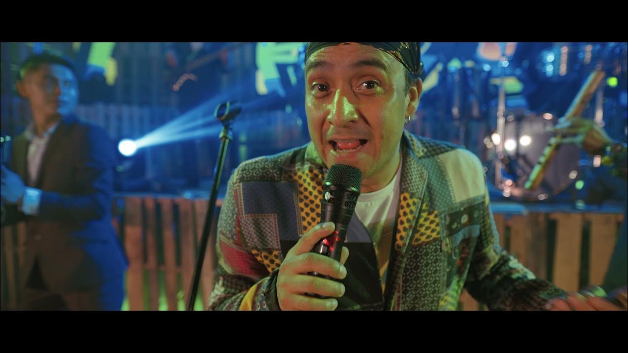 EL REY DE LA CUMBIA (CONCIERTO EN VIVO) EL COMBO LOCO FEAT KUSSY EL REY DE LA CUMBIA (CONCIERTO EN VIVO) EL COMBO LOCO FEAT KUSSY